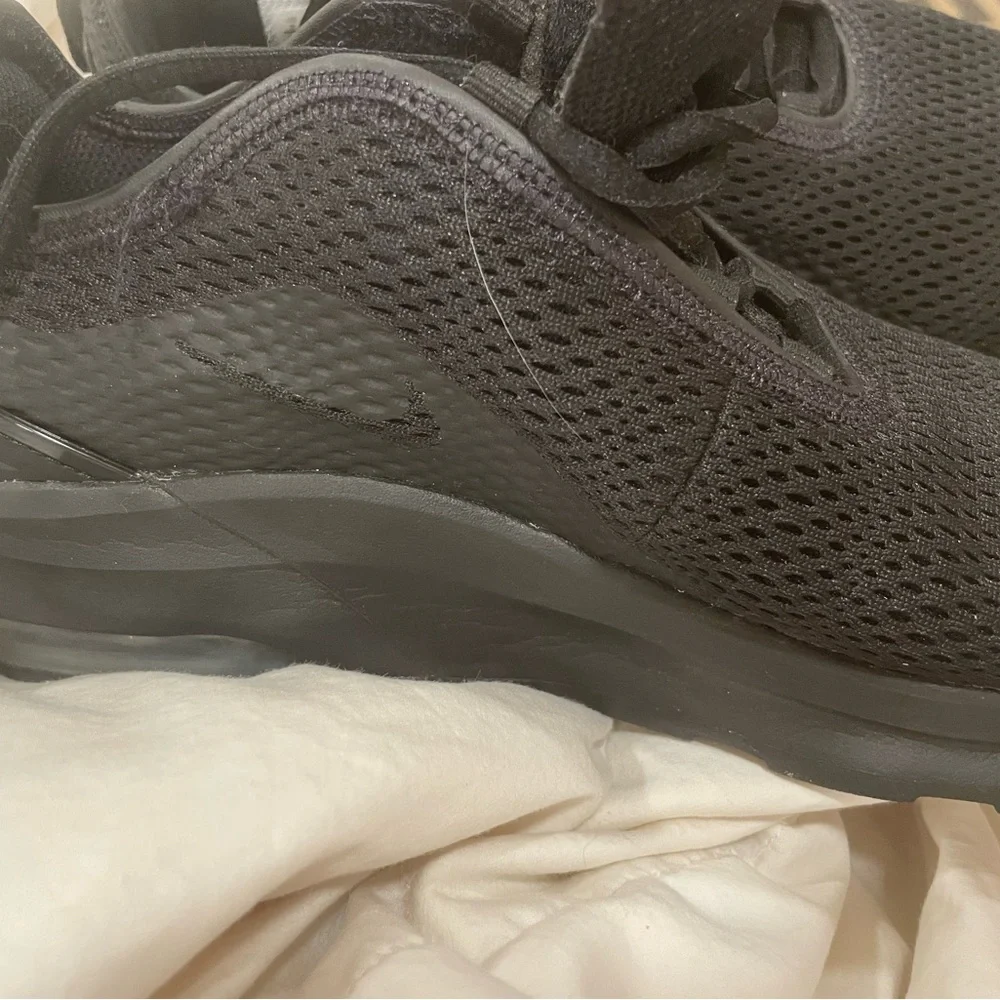 Nike Air Max motion 2 Men's Black Mesh Sneakers Unisex - Picture 11 of 12